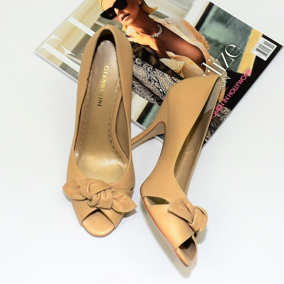 Gianni Bini Shoes - Gianni Bini Nude Leather Heels